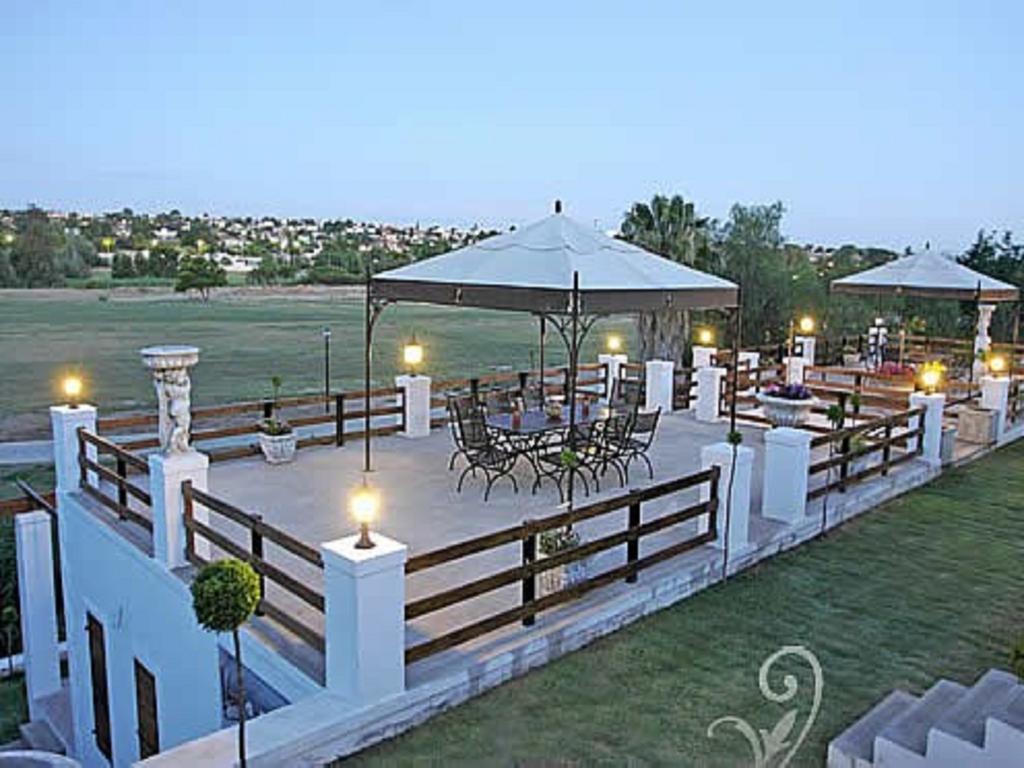 Terra Bianca Hotel Oudtshoorn Exterior photo