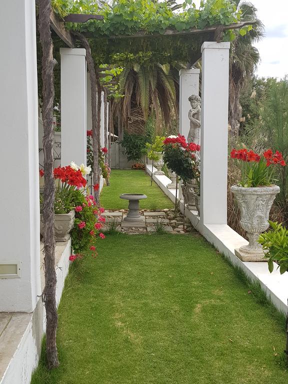 Terra Bianca Hotel Oudtshoorn Exterior photo
